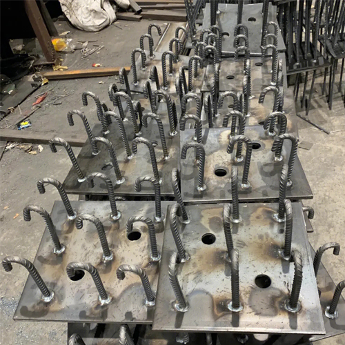 图纸中如何确定惠州预埋件的位置？